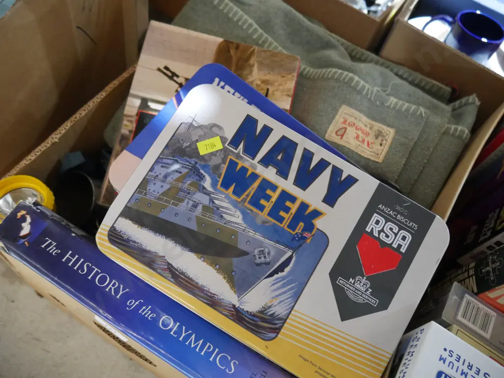 Tins blankets etc Image 1++