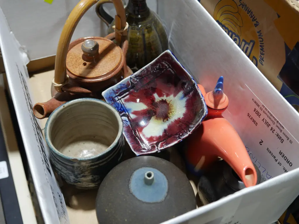 Pottery Image 1++