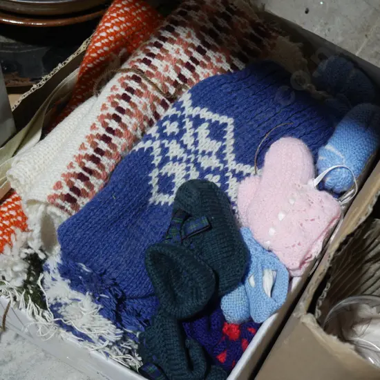 Woolen blankets etc