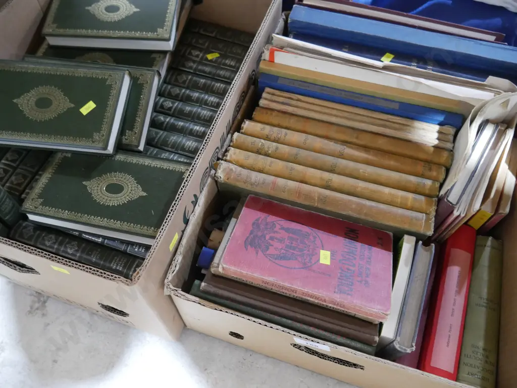 2 boxes books Image 1++