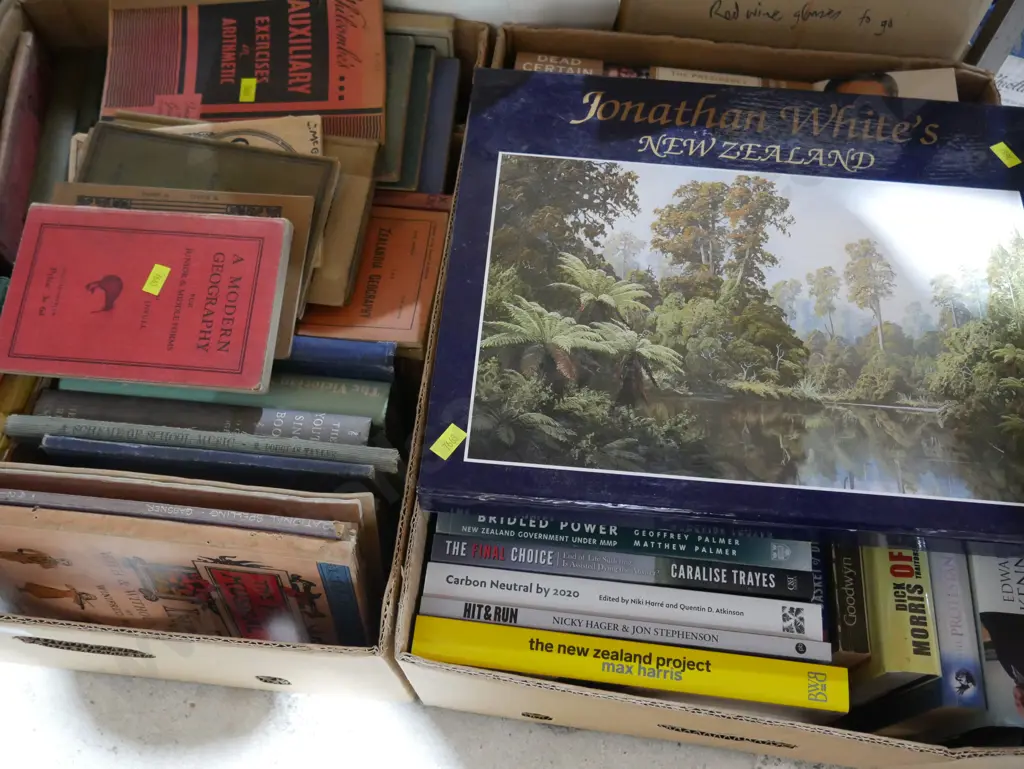 2 boxes books Image 1++