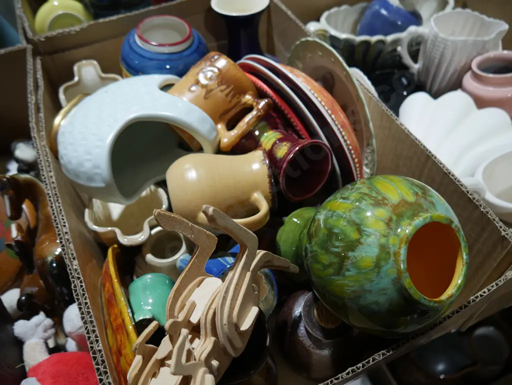 Plates vases etc Image 1++