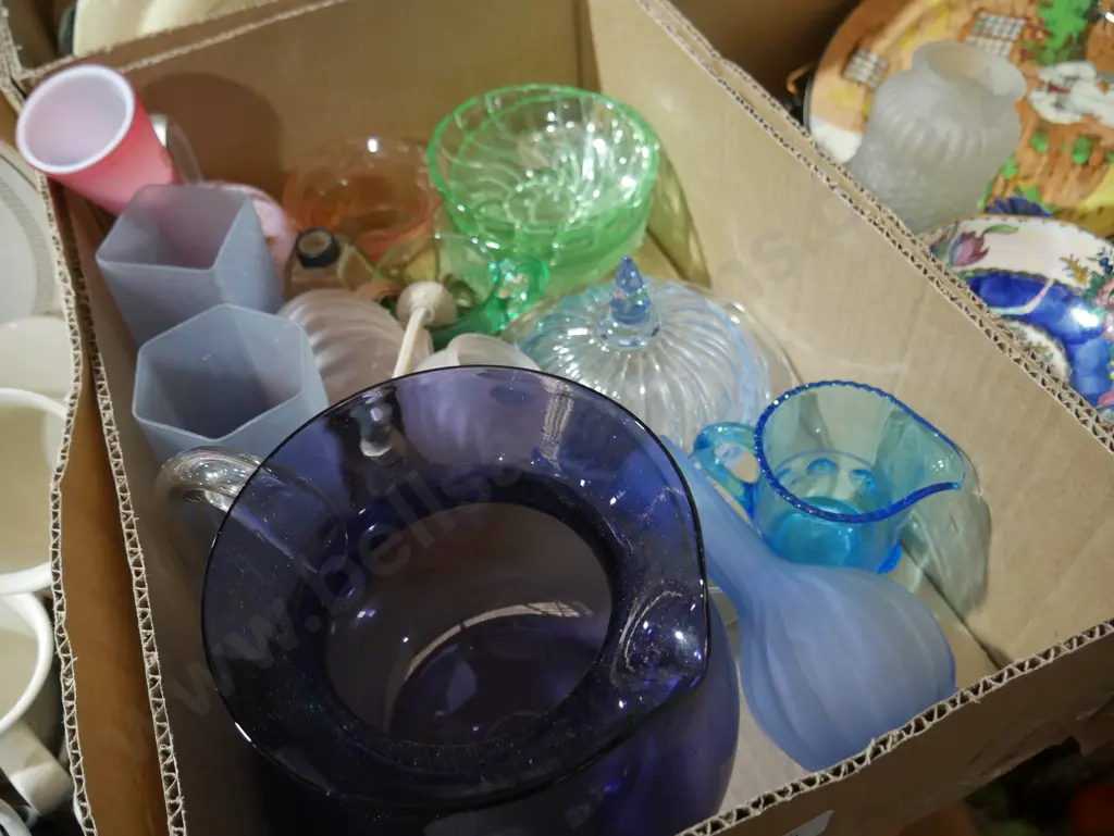 Coloured glassware Image 1++