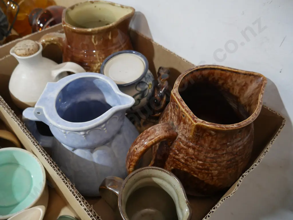 Pottery jugs, Temuka ware Image 1++