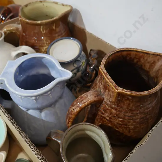 Pottery jugs, Temuka ware