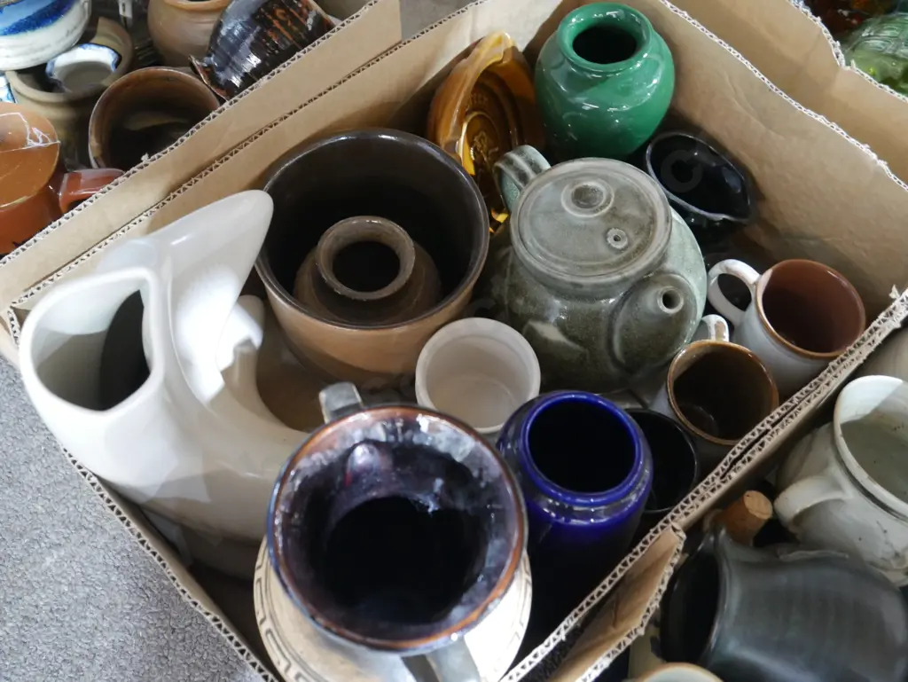 Pottery vase , ect Image 1++