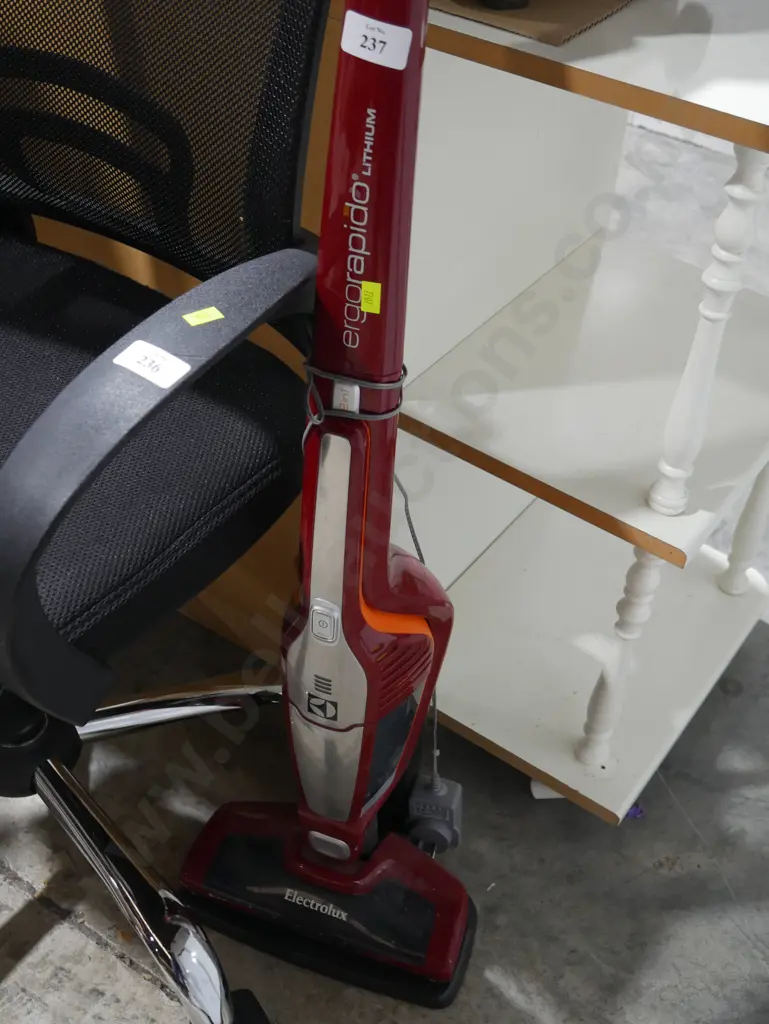 Electrolux stick vacuum cleaner Image 1++