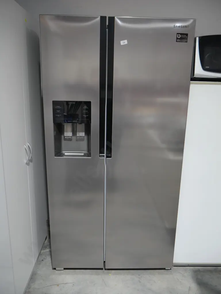 Samsung fridge freezer, ice maker Image 1++