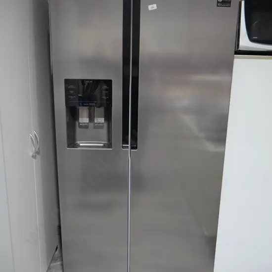 Samsung fridge freezer, ice maker