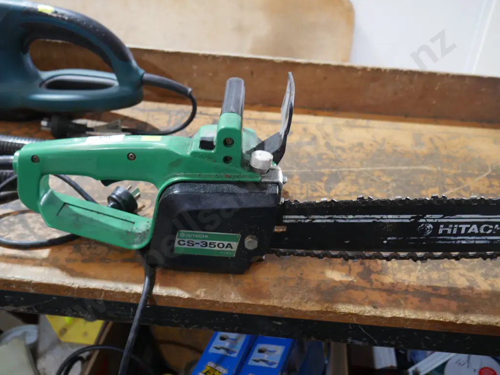Electric chain saw Image 1++