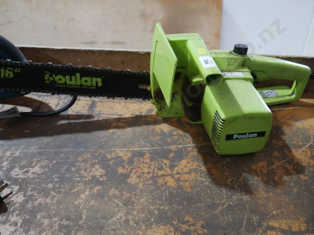 Electric chain saw Image 1++