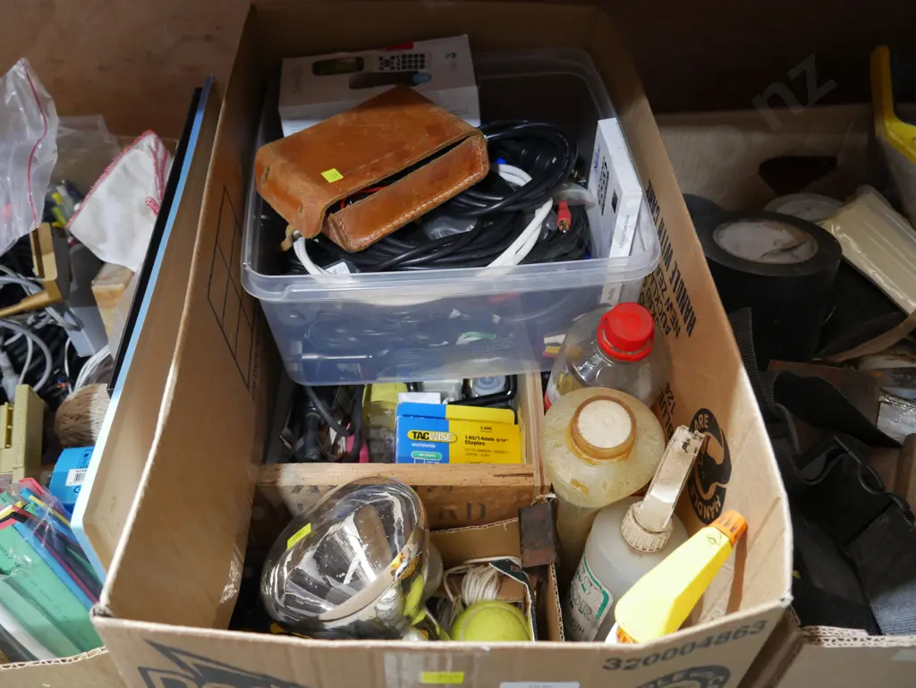 Garage sundries Image 1++