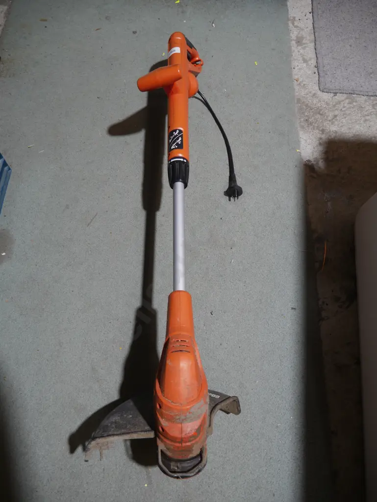 Electric weed trimmer Image 1++