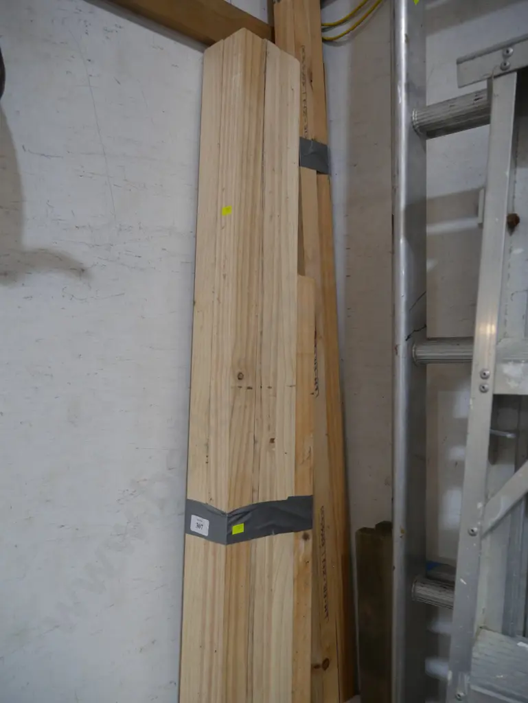 Planks of wood Image 1++