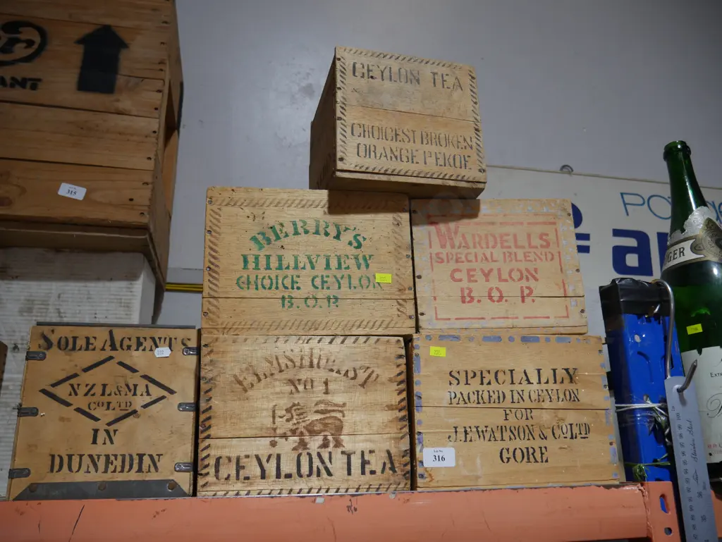 Wooden tea boxes Image 1++