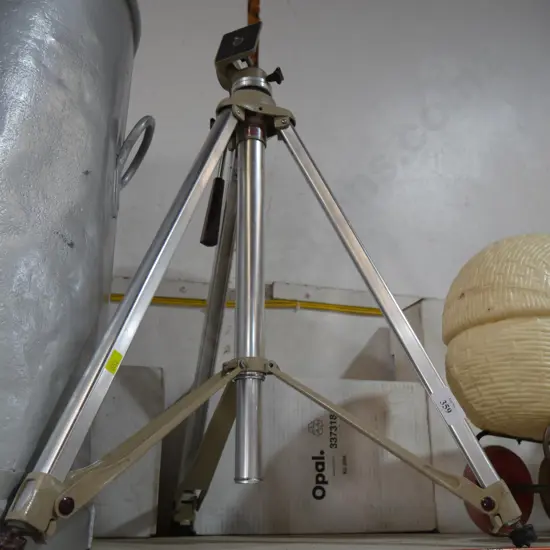 Tripod