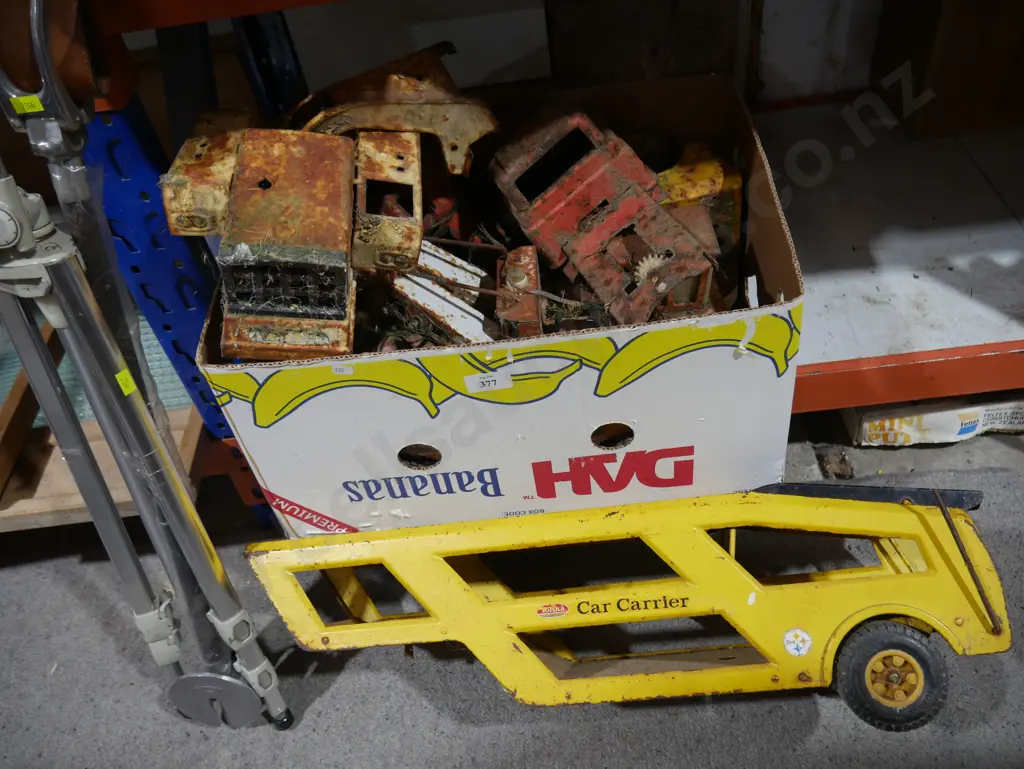 Tin trucks Image 1++