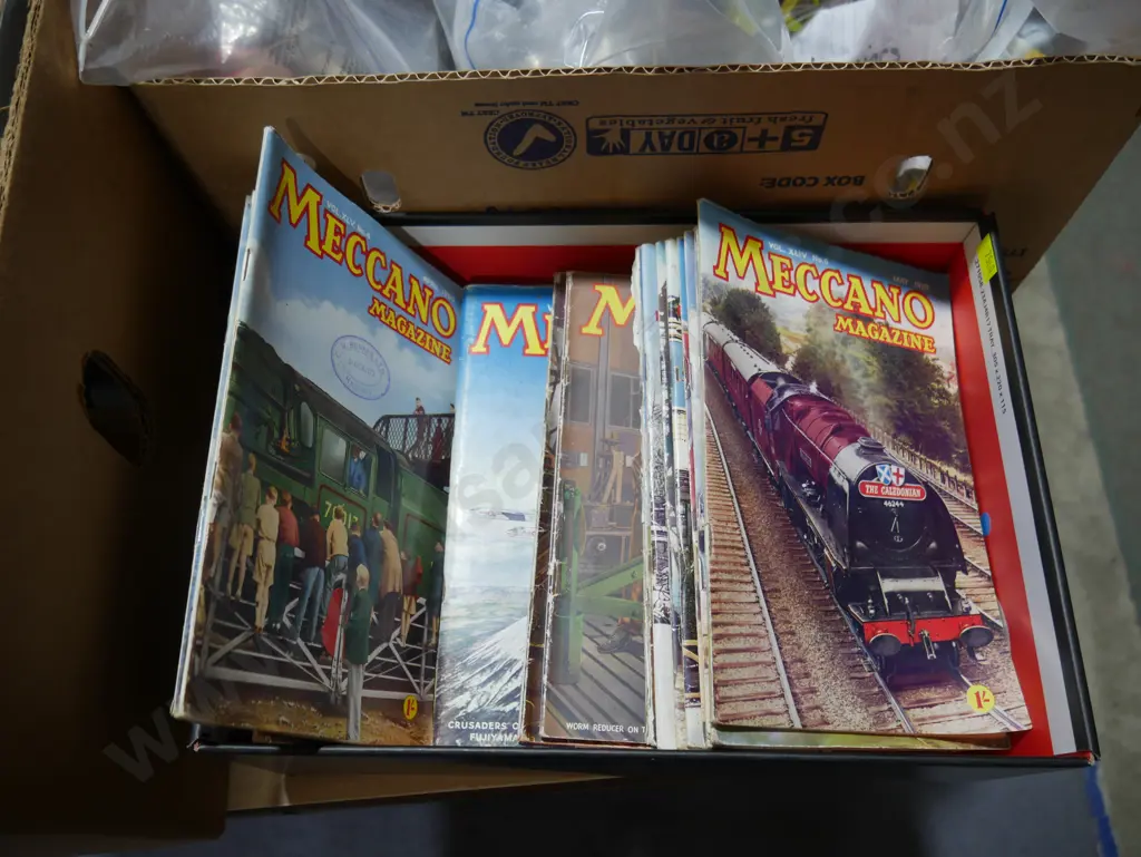 Meccano magazines Image 1++
