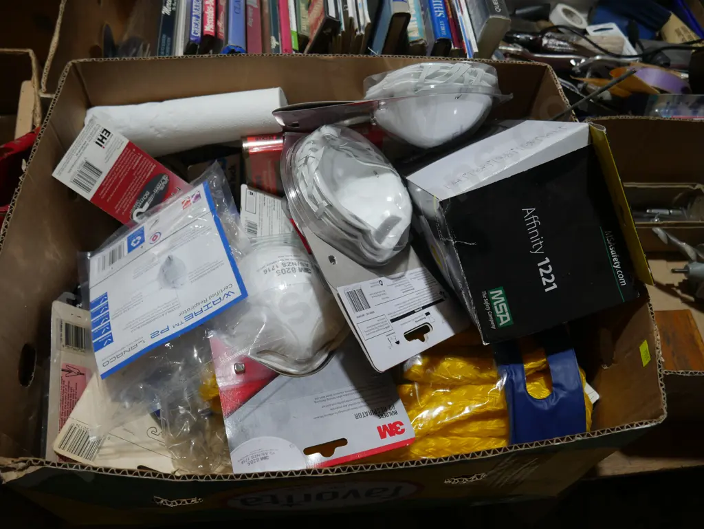 Masks, tow rope etc Image 1++