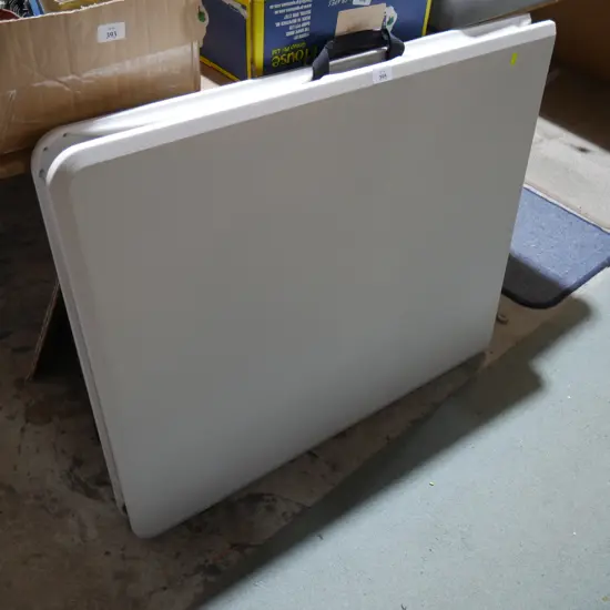 Tresle table