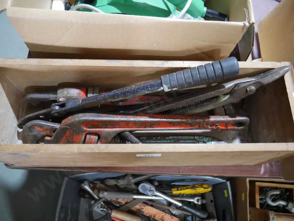 Clamps, tools Image 1++