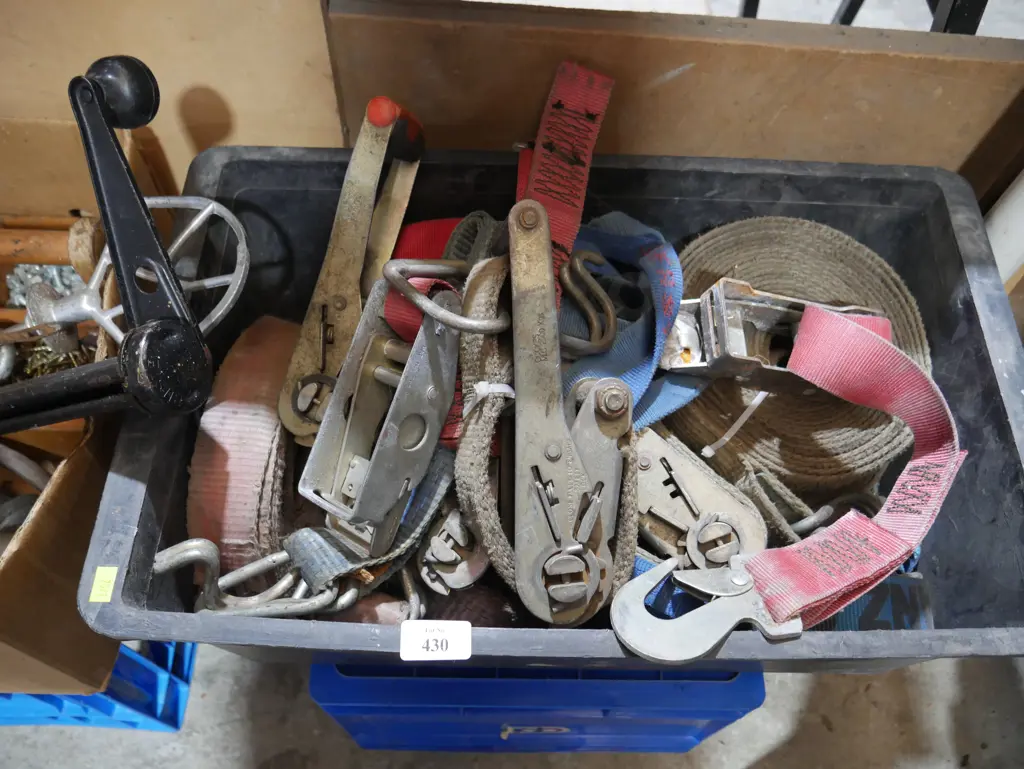 Rackets, strops Image 1++