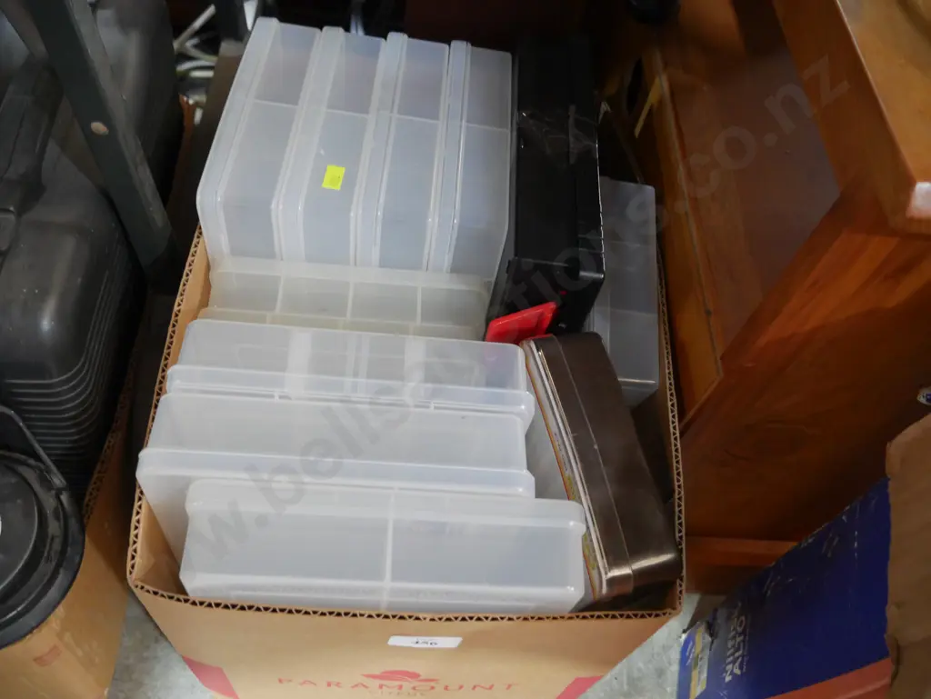 Plastic storage containers Image 1++
