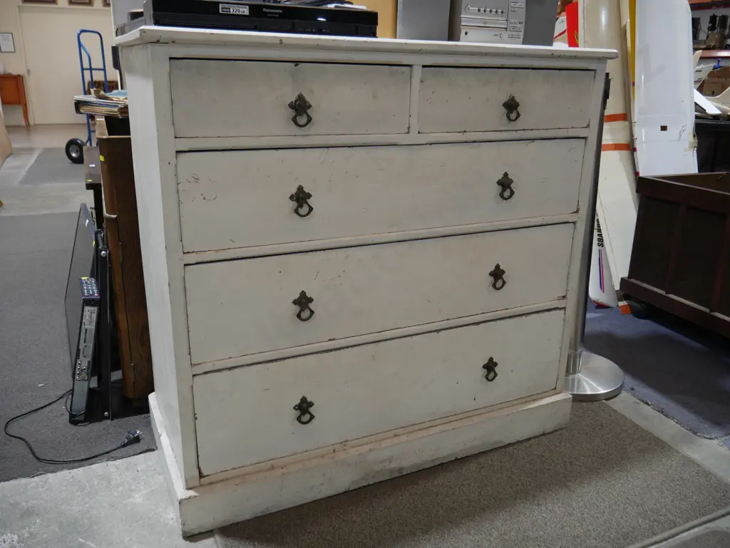 Chest of drawers Image 1++