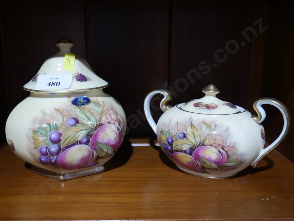 Ansley lidded bowl etc Image 1++