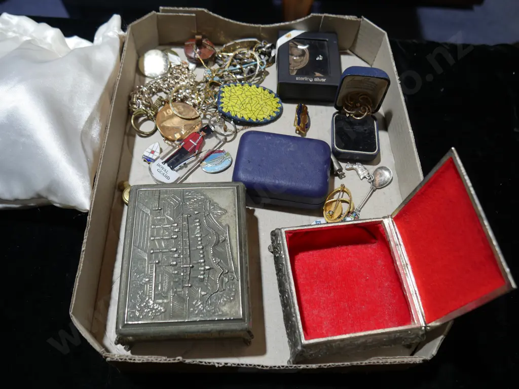Jewellery etc Image 1++