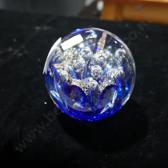 Glass paperweight
