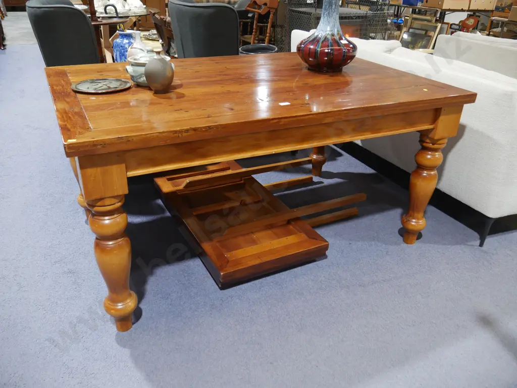 Extension dining table Image 1++