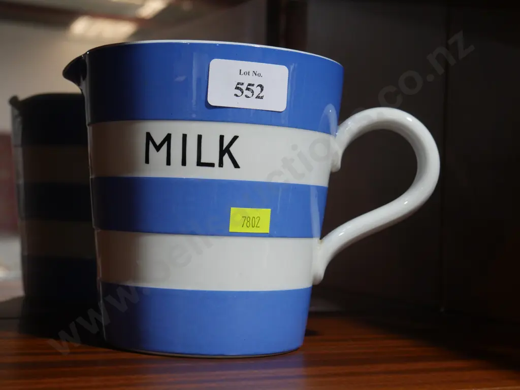 Cornish Ware jug Image 1++