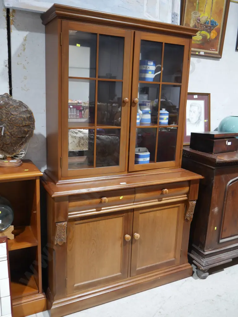 Bookcase cabinet Image 1++