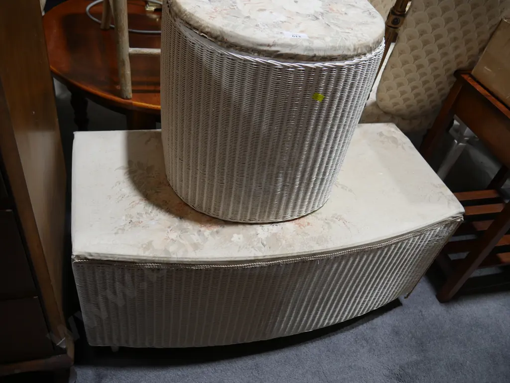2 blanket boxes Image 1++