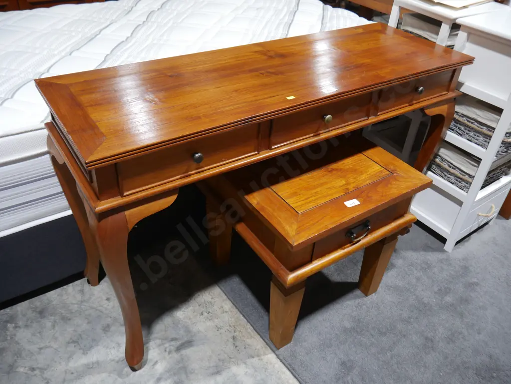 Modern hall table Image 1++