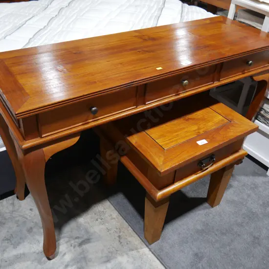Modern hall table