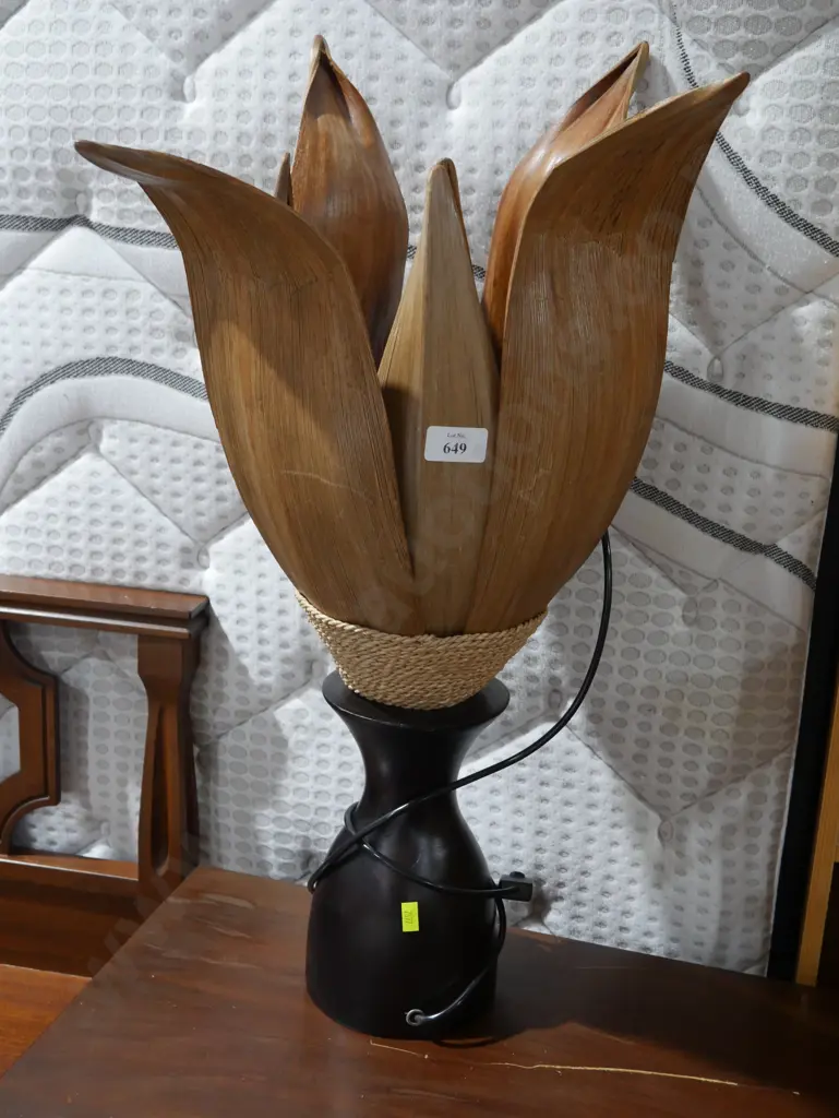 Wooden lamp Image 1++