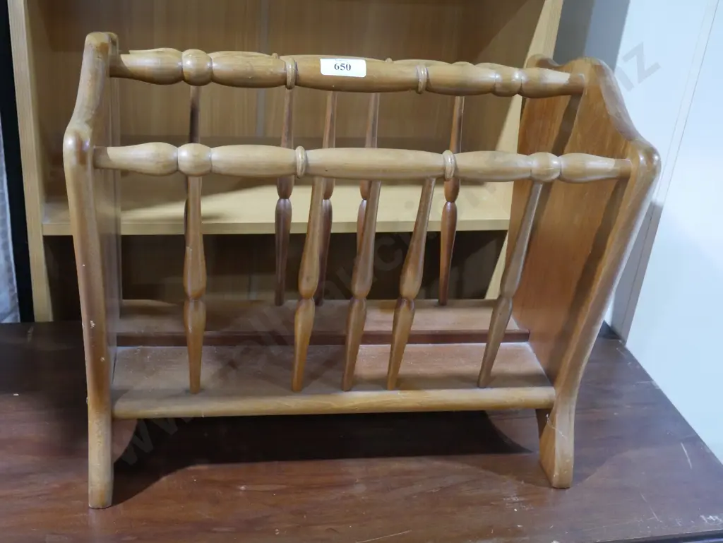 Magazine rack Image 1++