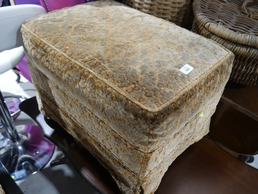 Footstool Image 1++