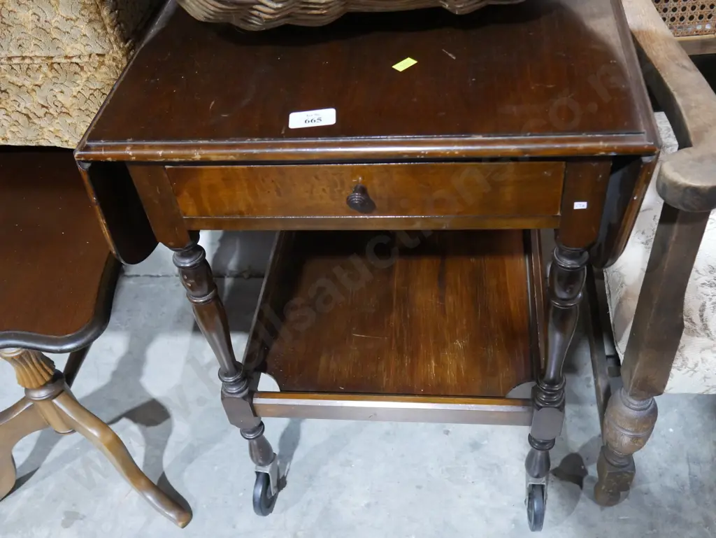 Dropside tea trolley Image 1++