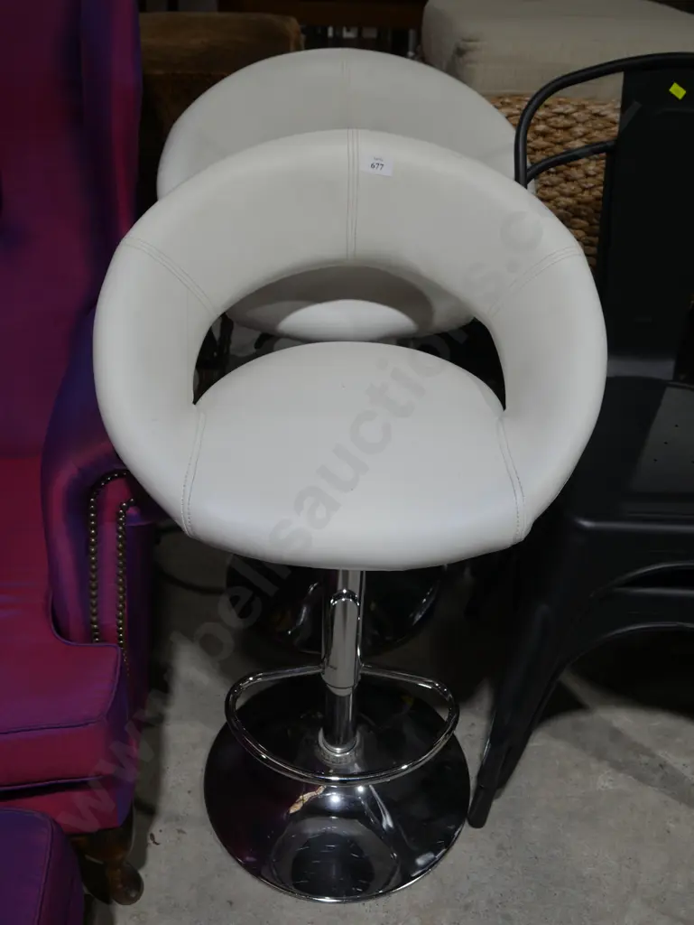 Pair of Bar stools Image 1++
